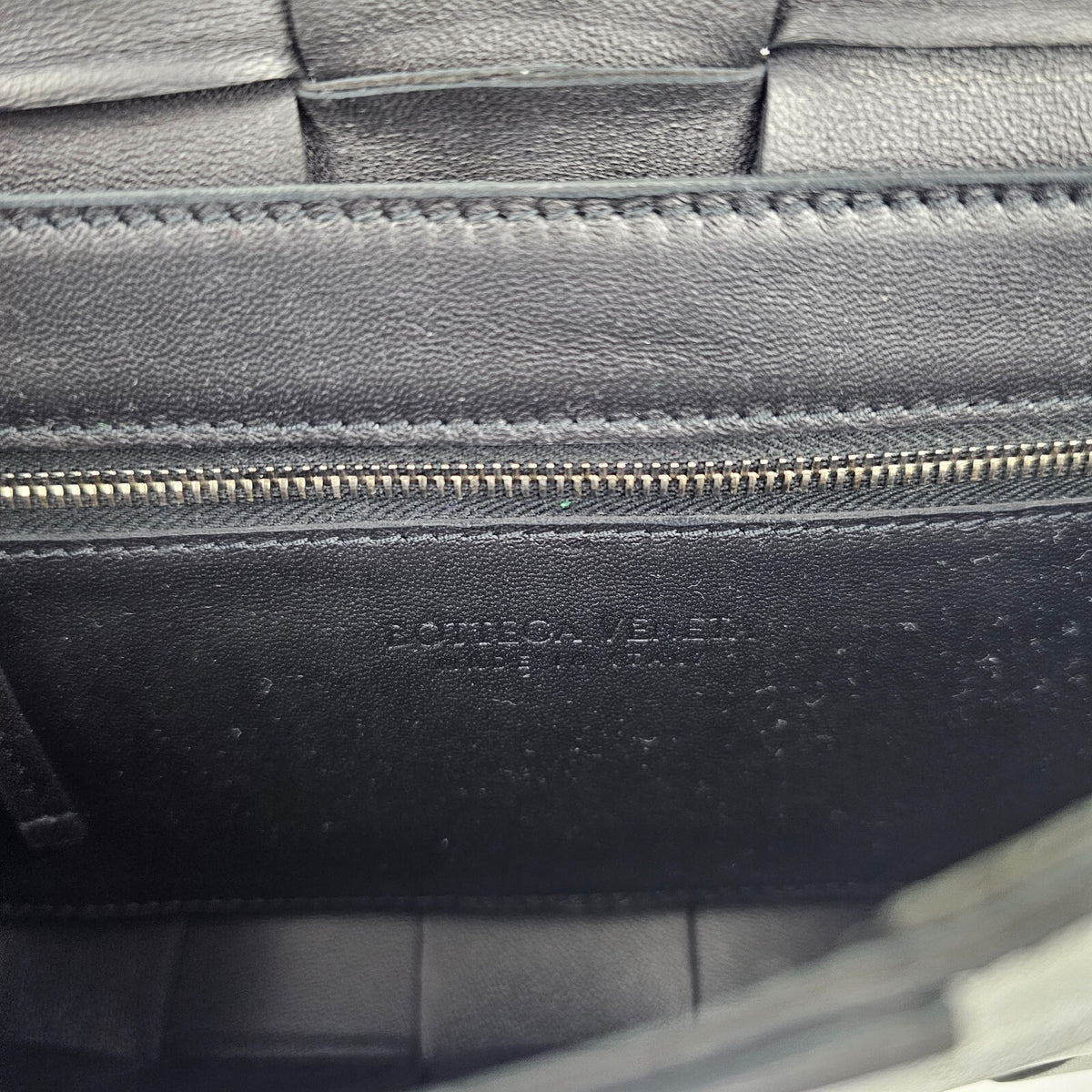 BOTTEGA VENETA Cassette Medium Intreccio Black Leather Shoulder Bag New