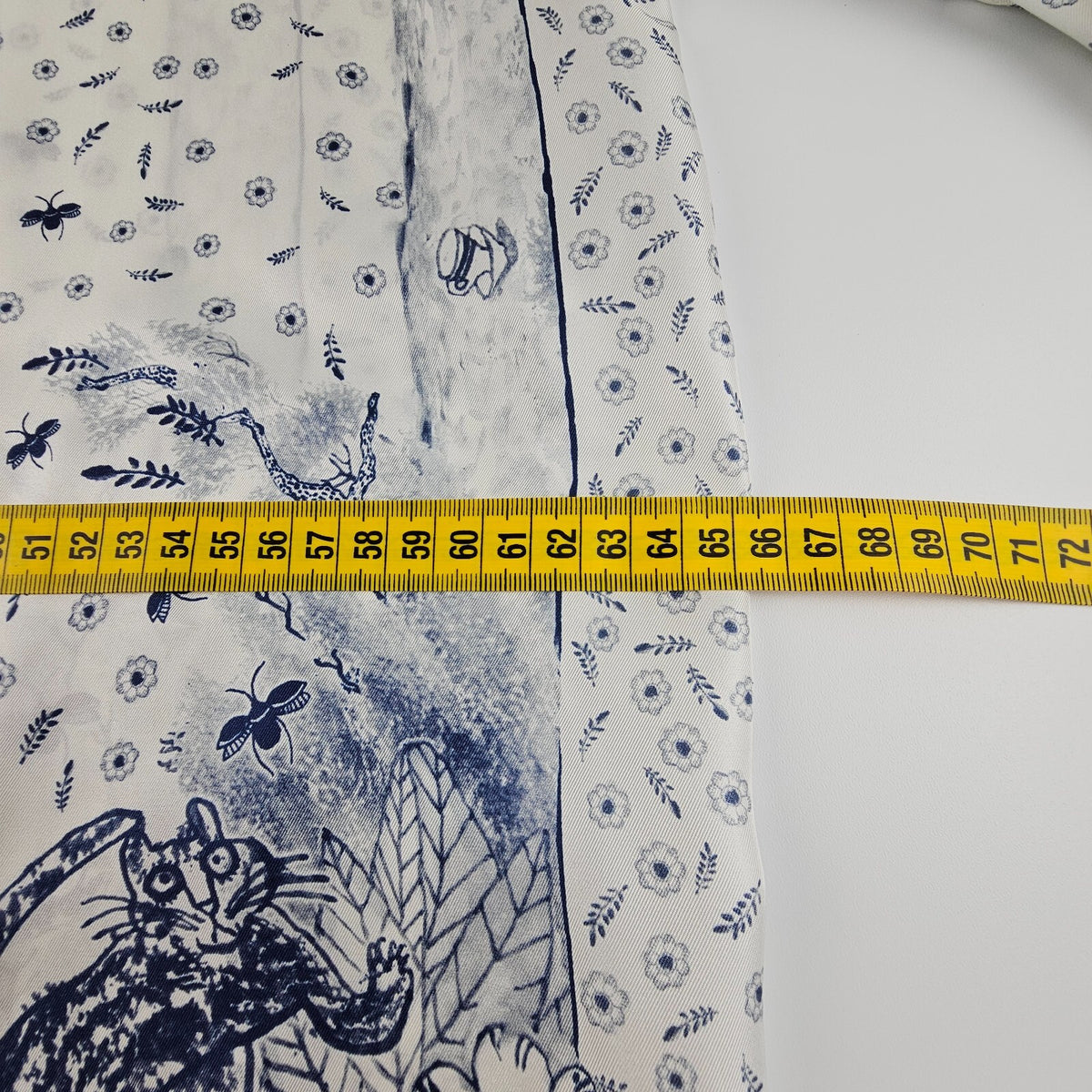 DIOR $2250 White And Navy Blue Silk Shirt New & Authentic Size 39