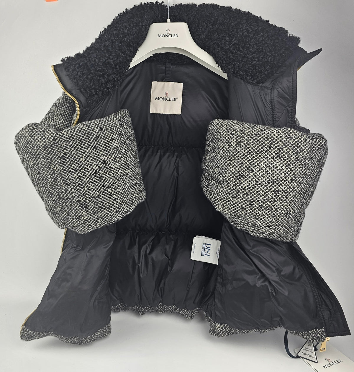 MONCLER Brezesse Gray Women's Short Down Jacket New