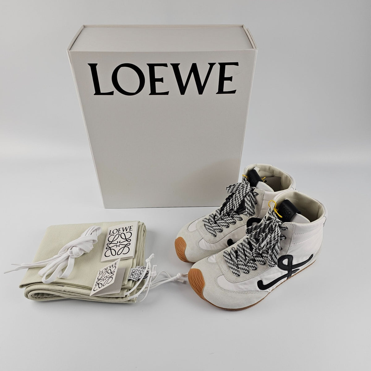 LOEWE Ballet Runner 2.0 $990 White/Black High Top Sneakers New & Authentic