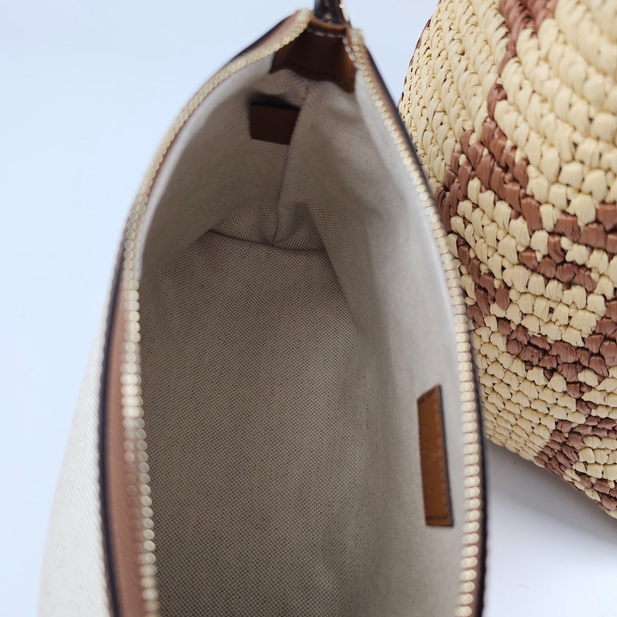 GUCCI $3650 Natural/Brown GG Raffia Medium Tote Bag New & Authentic