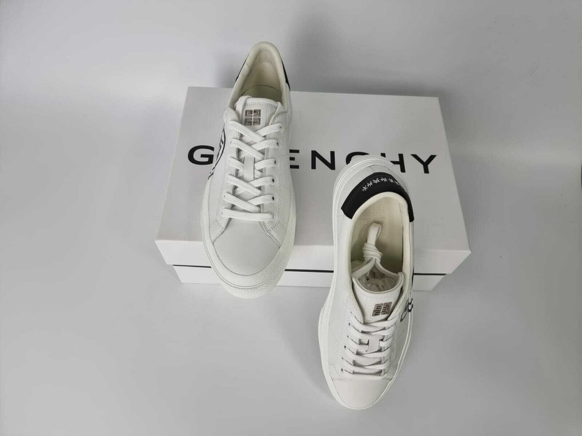 Givenchy City Sport White Sneakers New Size 42 US 9