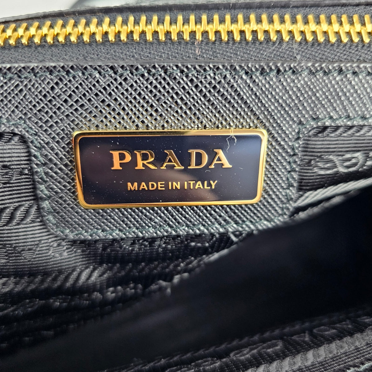 PRADA Re-Edition 1978 $2050 Medium Black Re-Nylon Tote Bag New And Authentic