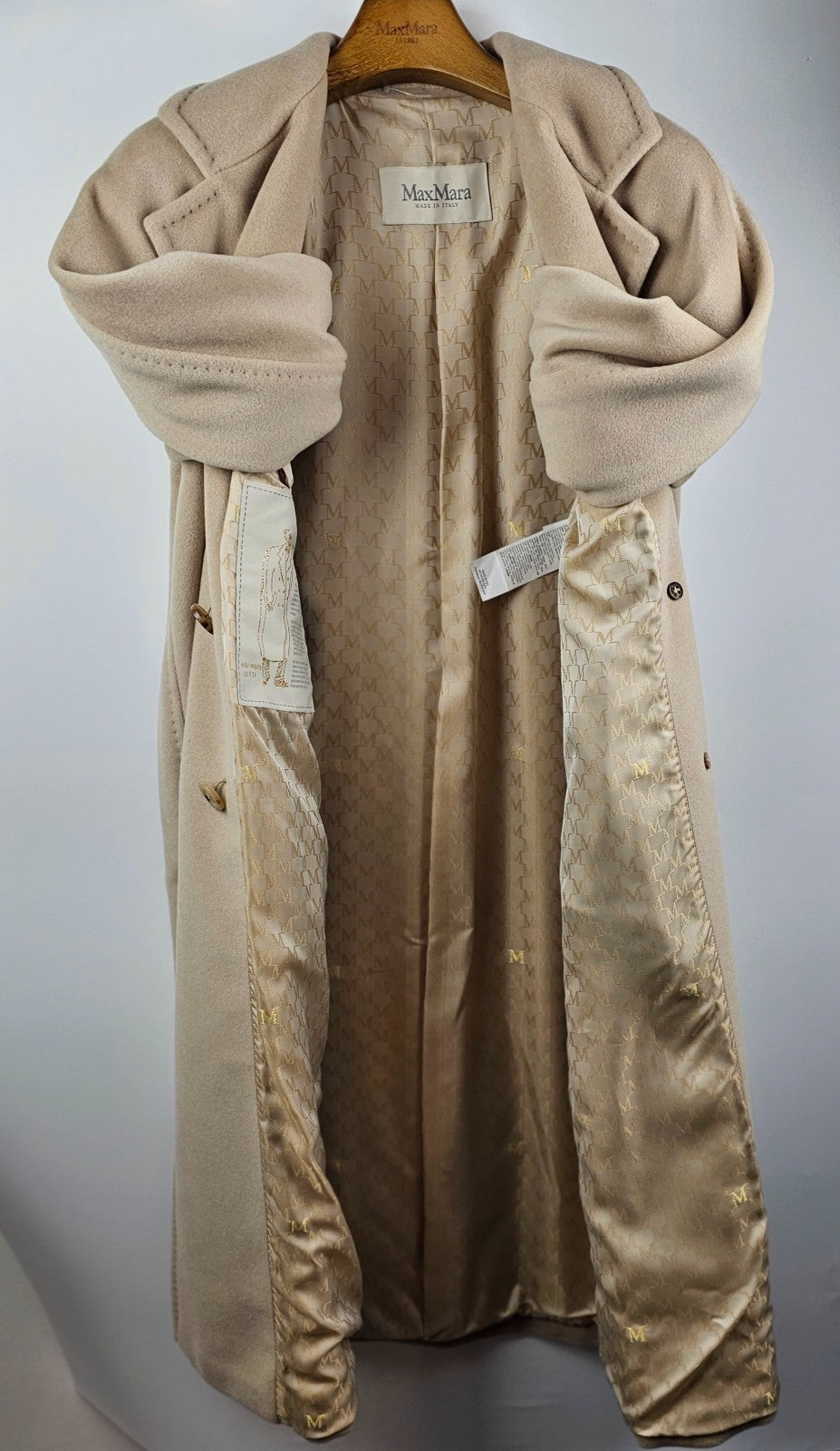 MAX MARA Madame 101801 Belted Beige Wool Long Coat New & Authentic