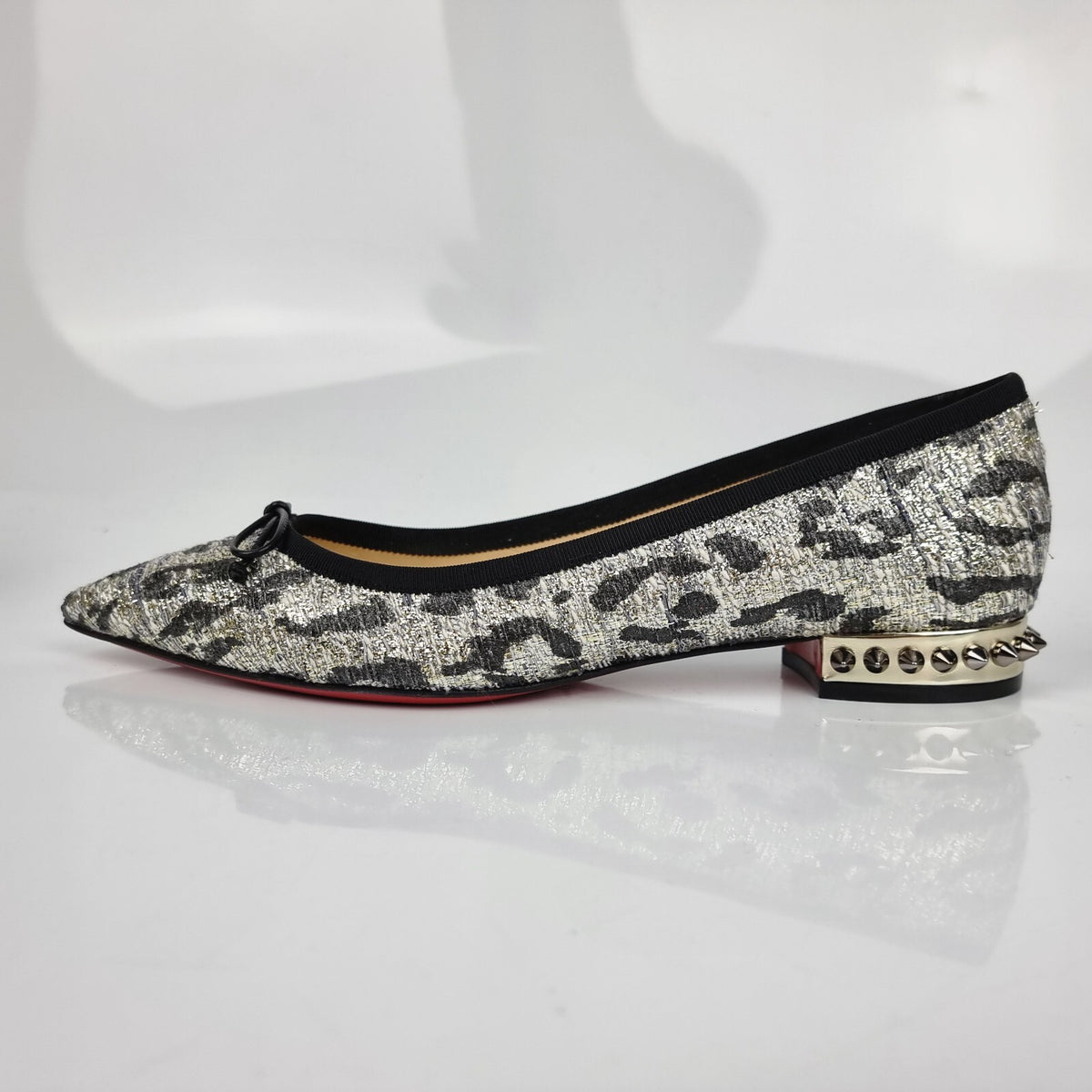 CHRISTIAN LOUBOUTIN Silver Flats New Size 38.5 US 8.5