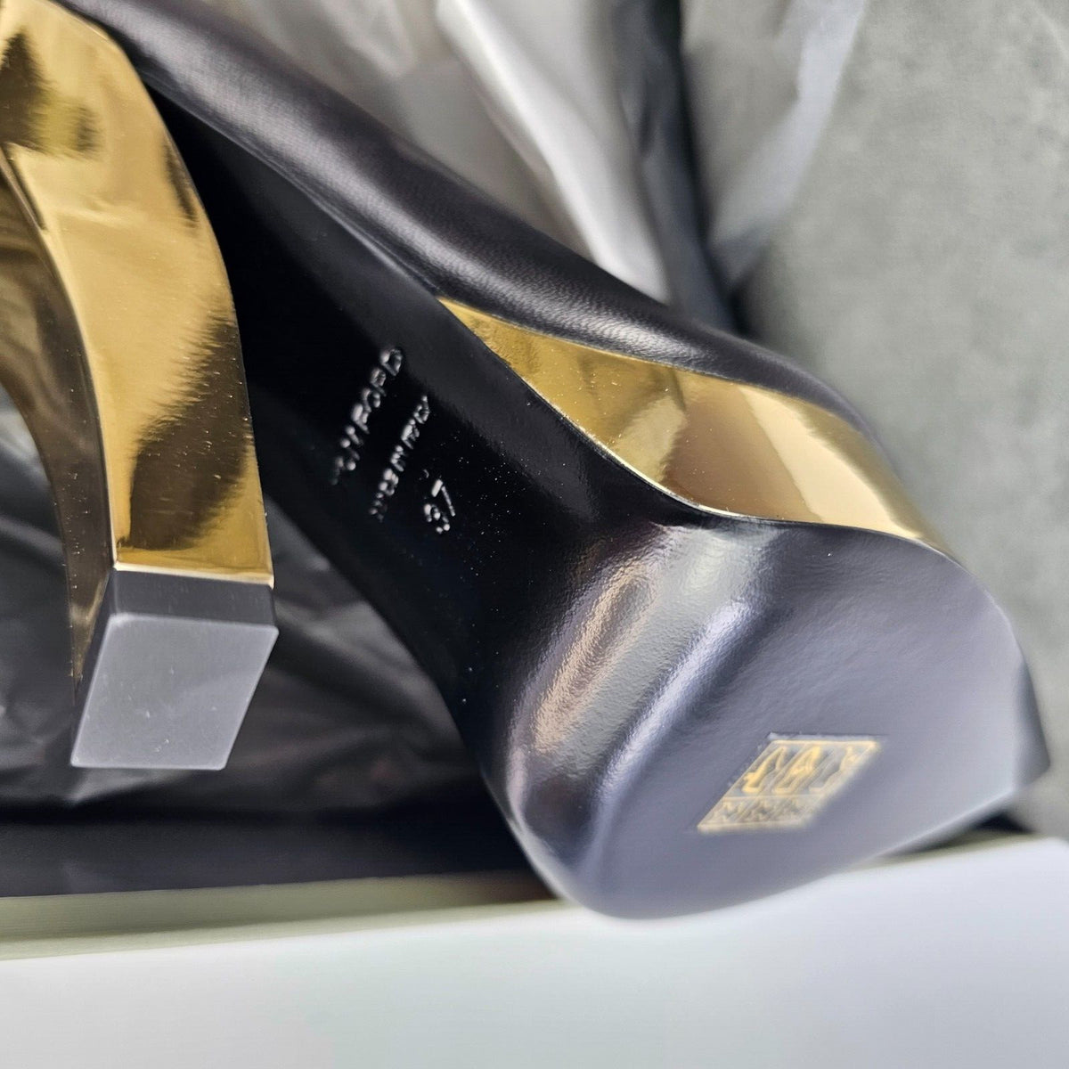 TOM FORD Scoop Ankle 130mm Black/Gold Leather Pumps New Size 37 US 7