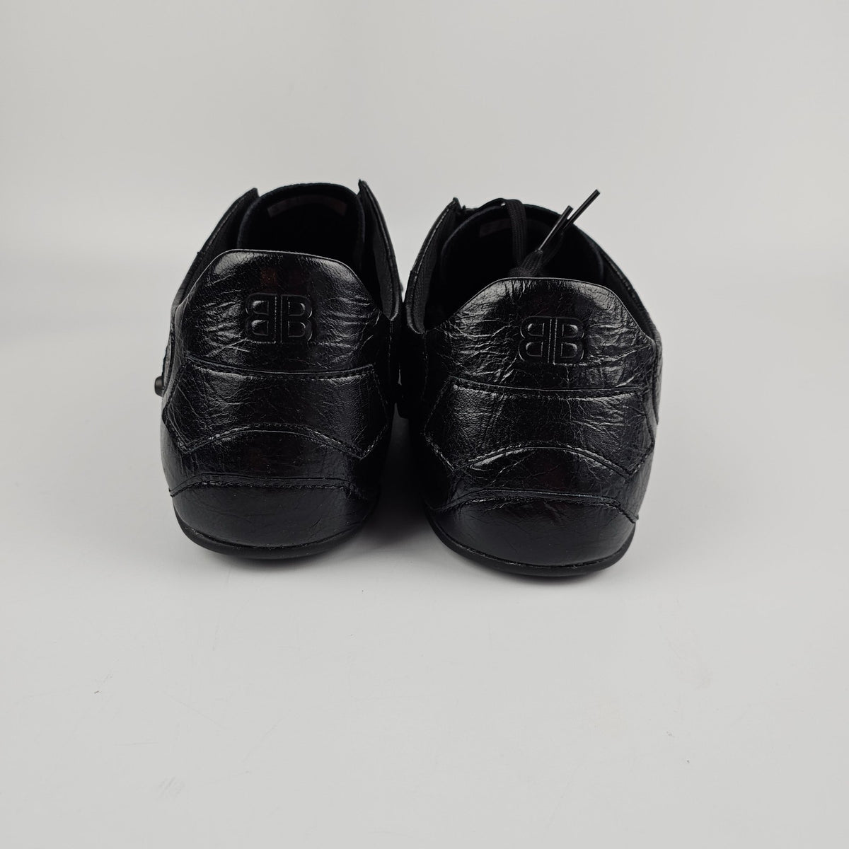BALENCIAGA City $825 Men's Black Sneakers New & Authentic
