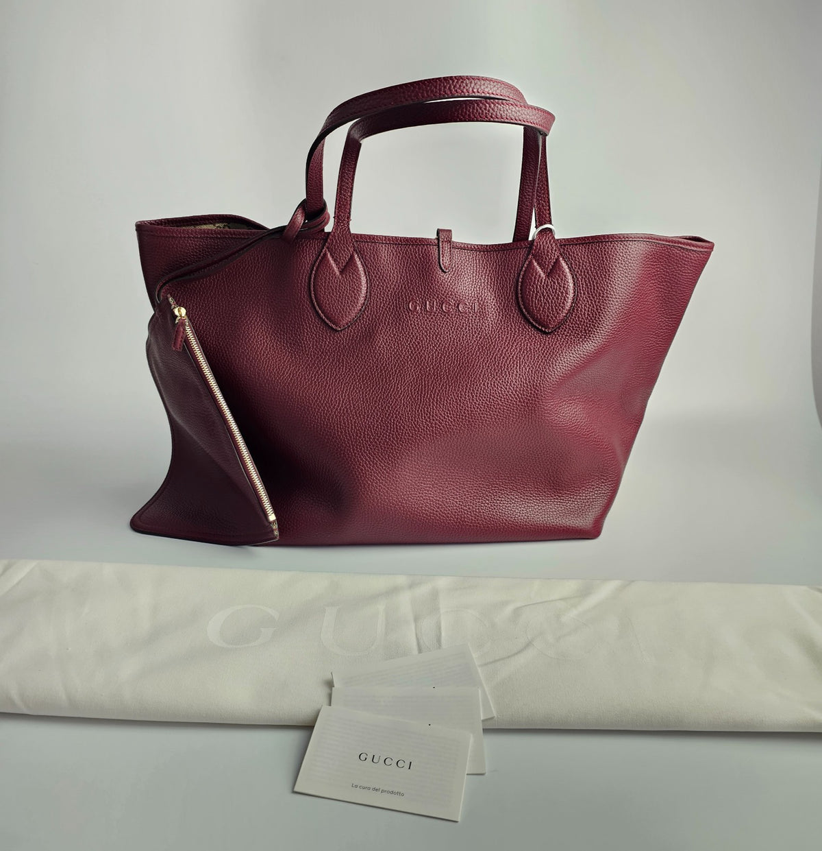 GUCCI Totissima Large $2800 Rosso Ancora Red Leather Tote Bag New & Authentic