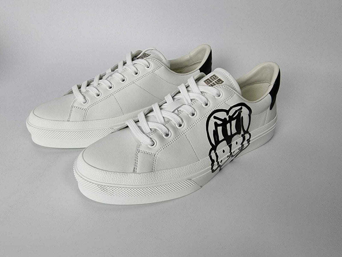 Givenchy City Sport White Sneakers New Size 42 US 9