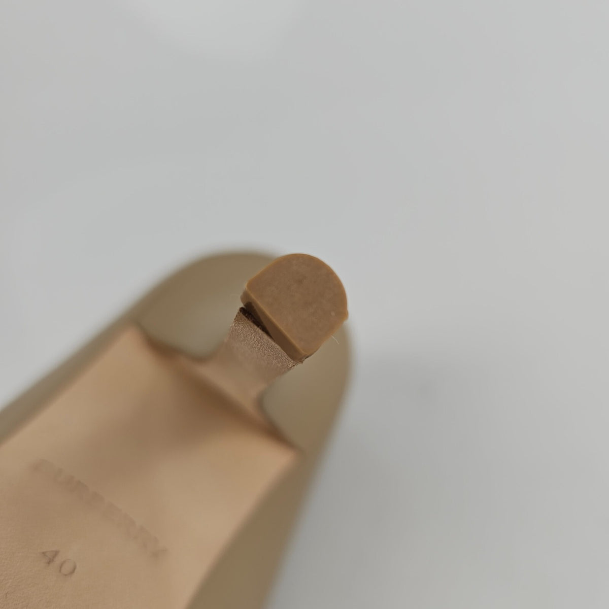BURBERRY Ezra 100mm Nude Leather Pumps Size 40 US 10