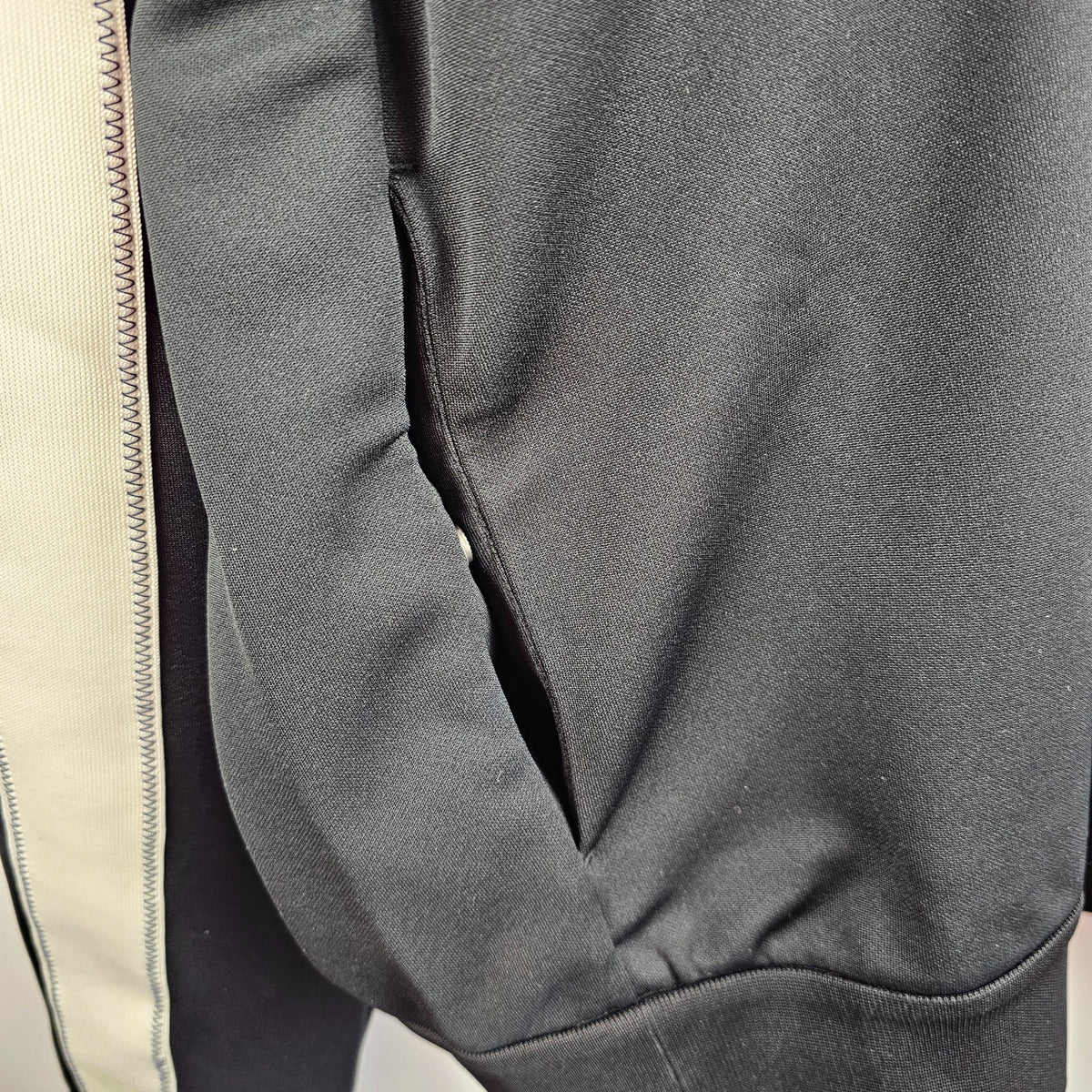 MONCLER Men's Black Sweatshirt New