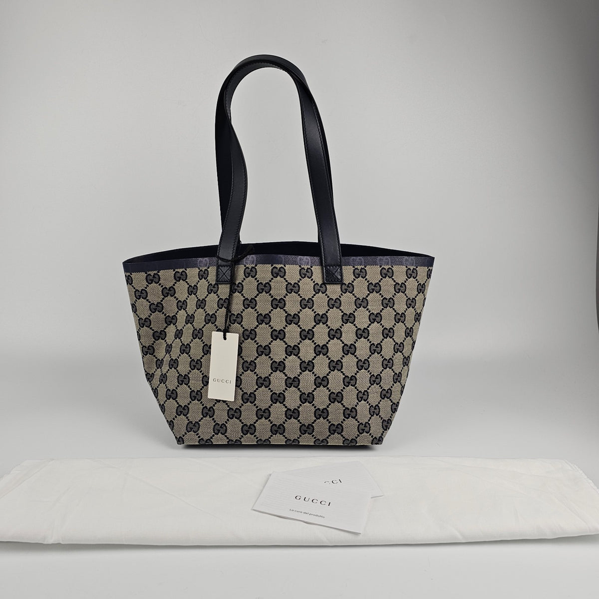 GUCCI Totissima Small $2100 Beige And Blue GG Canvas Tote Bag New & Authentic