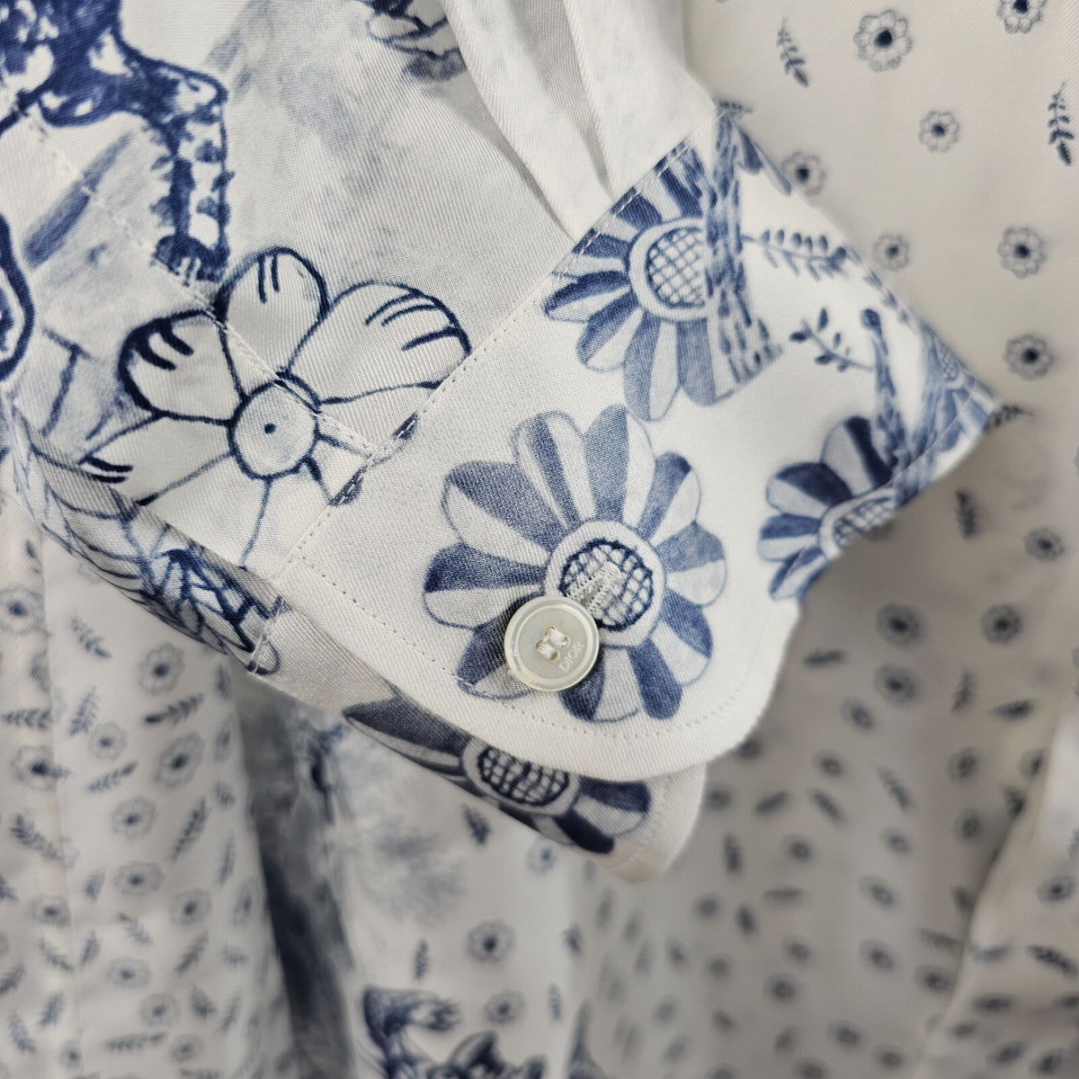DIOR $2250 White And Navy Blue Silk Shirt New & Authentic Size 39