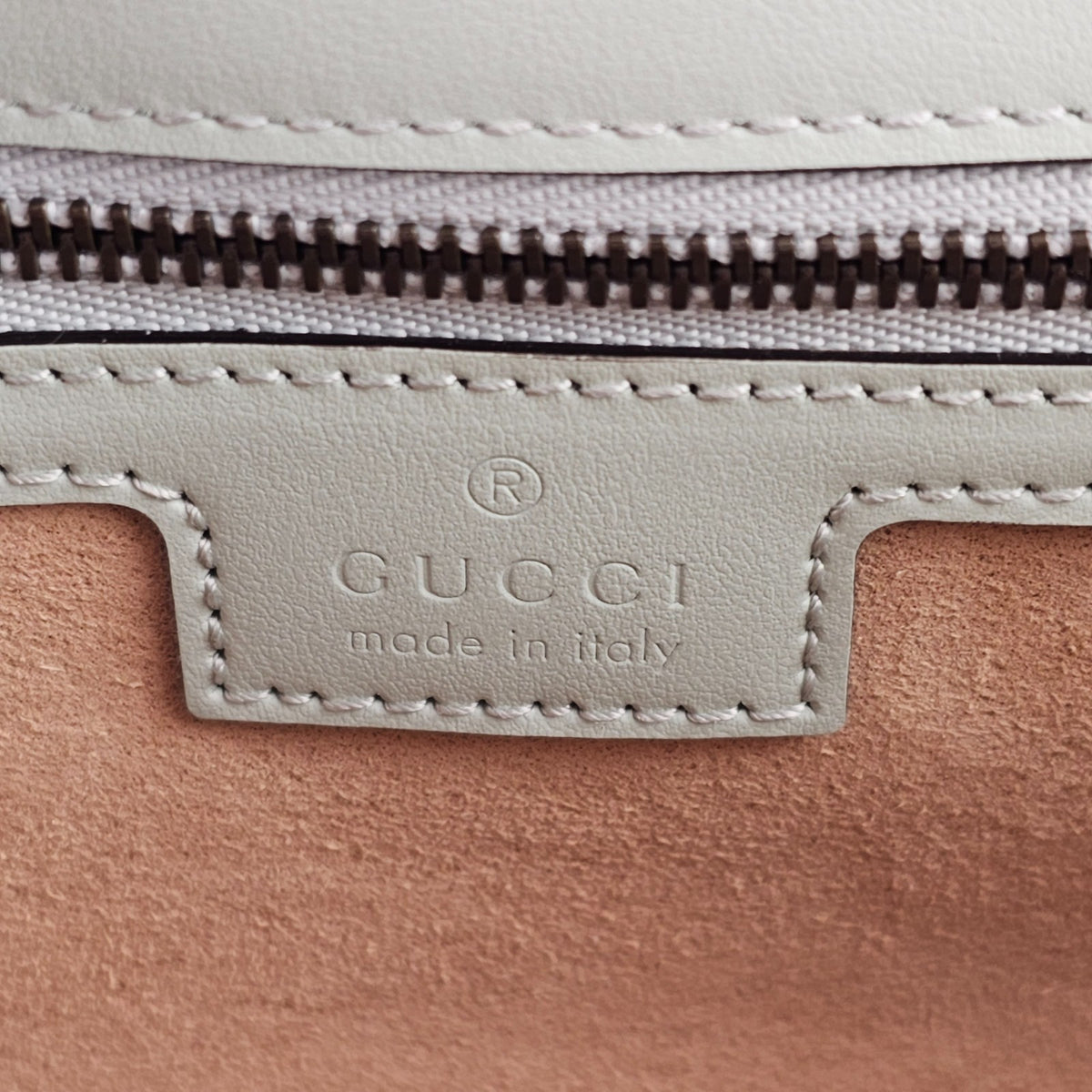 Gucci Marmont Medium GG $2850 Pale Green Leather Shoulder Bag New And Authentic