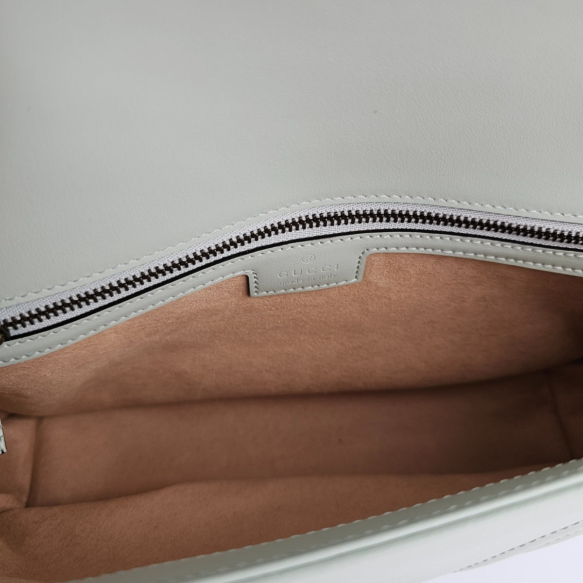 Gucci Marmont Medium GG $2850 Pale Green Leather Shoulder Bag New And Authentic