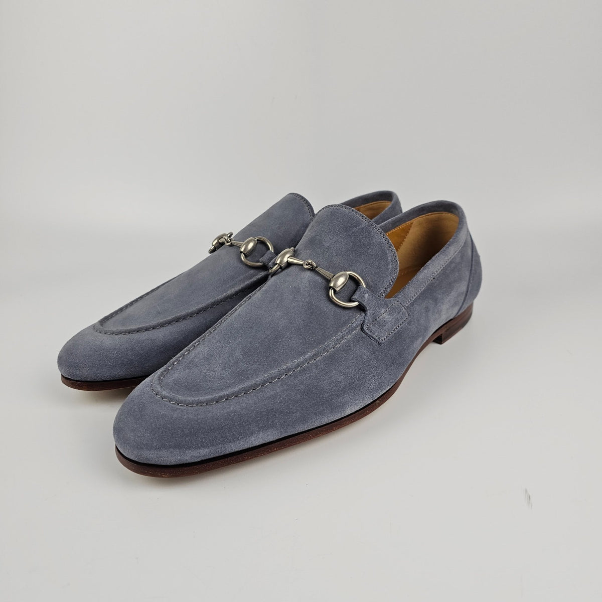 GUCCI Jordaan $1090 Men's Dark Gray Suede Horsebit Loafers New & Authentic