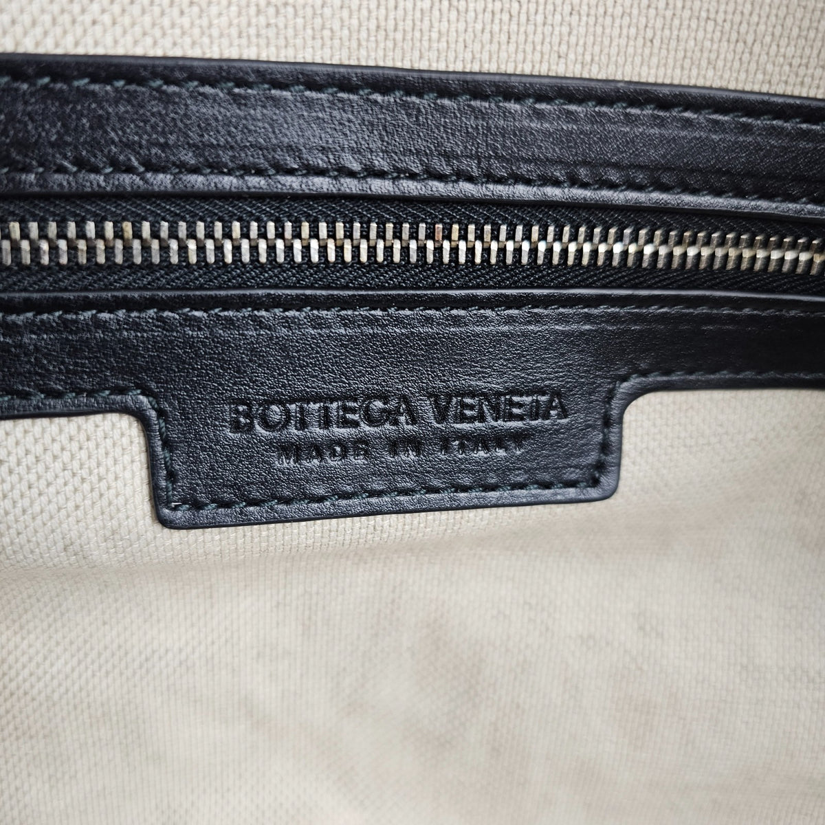 BOTTEGA VENETA $3200 Black Small Intrecciato Camera Bag New & Authentic