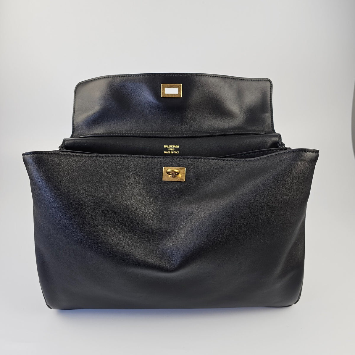 BALENCIAGA Rodeo Medium $4450 Black With Gold Leather Handbag New And Authentic
