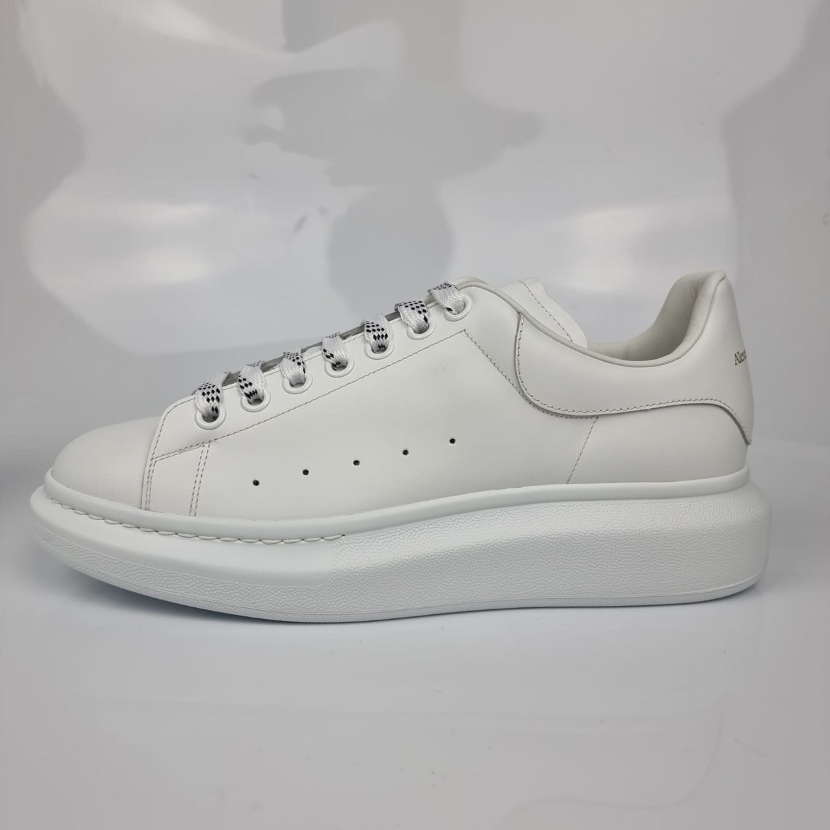 ALEXANDER MCQUEEN Larry Oversized White Leather Sneakers New Size 39 US 6
