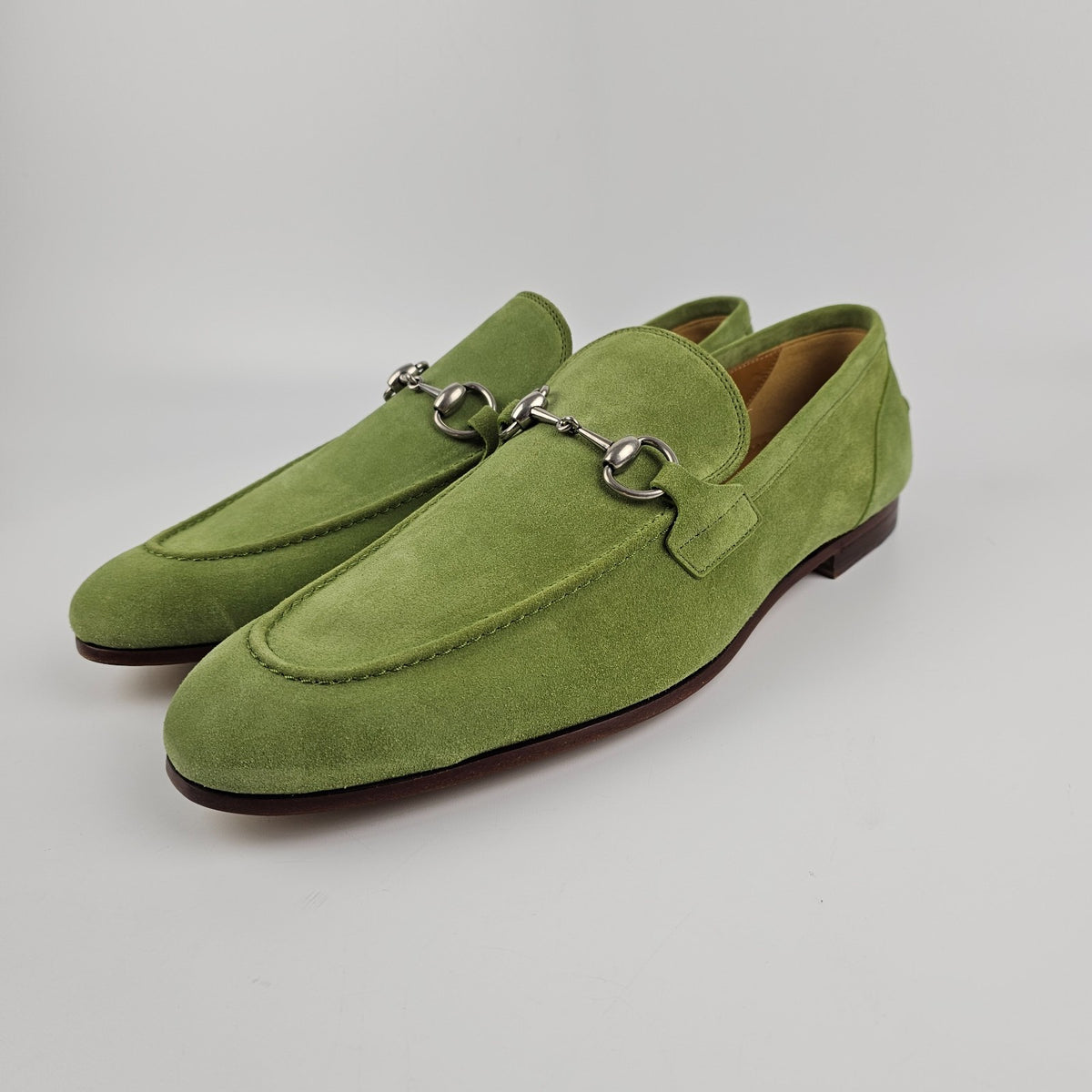 GUCCI Jordaan $1090 Men's Green Suede Horsebit Loafers New & Authentic