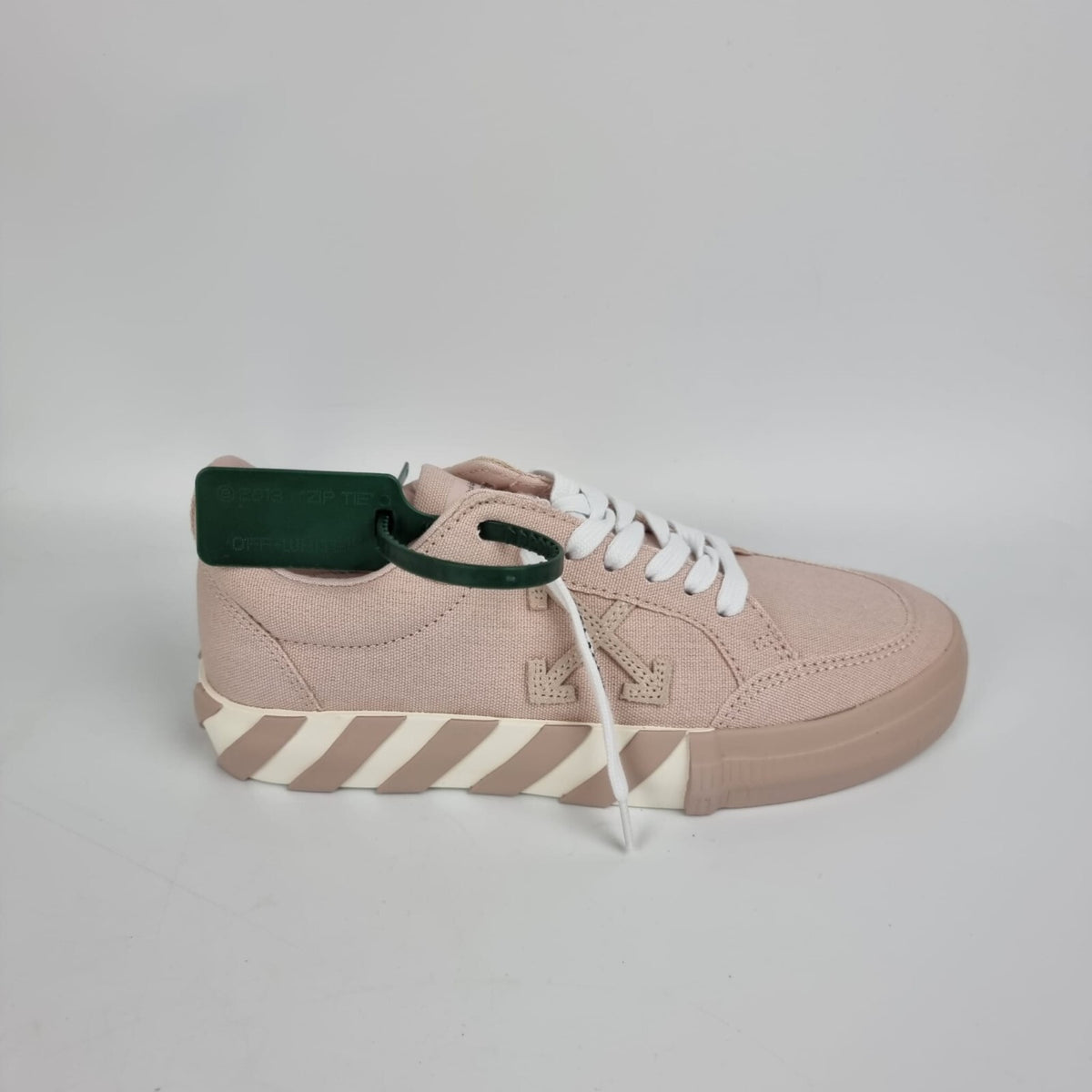 OFF-WHITE Vulcanized Women's Pink Canvas Sneakers New Size 38 US 8