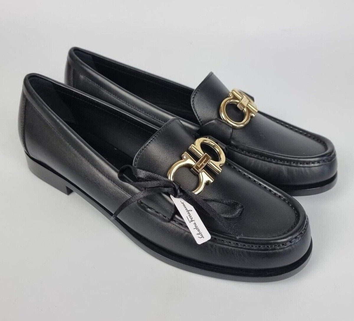 FERRAGAMO Rolo Women's Black Loafers New US8