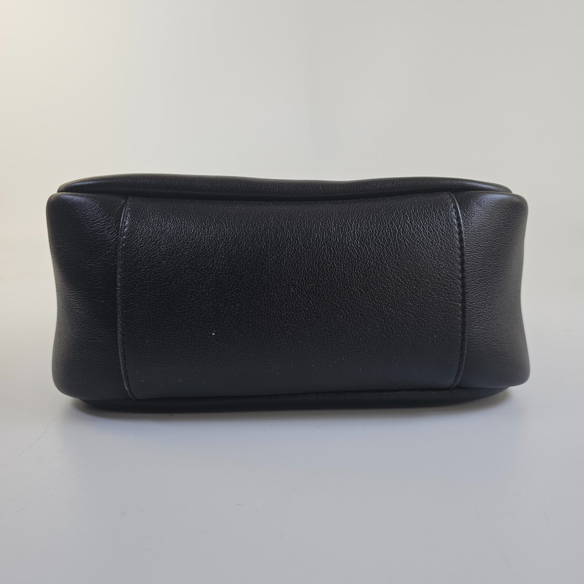 SAINT LAURENT Le 5 A 7 Supple Small Black Leather Shoulder Bag New