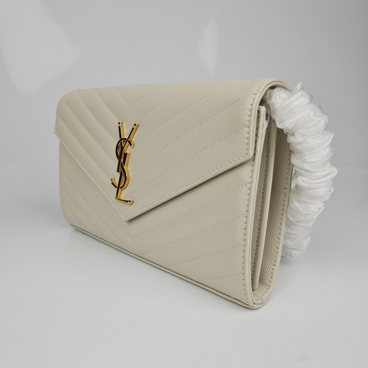 SAINT LAURENT Cassandre Classic $1690 Blanc Vintage Leather Chain Wallet New