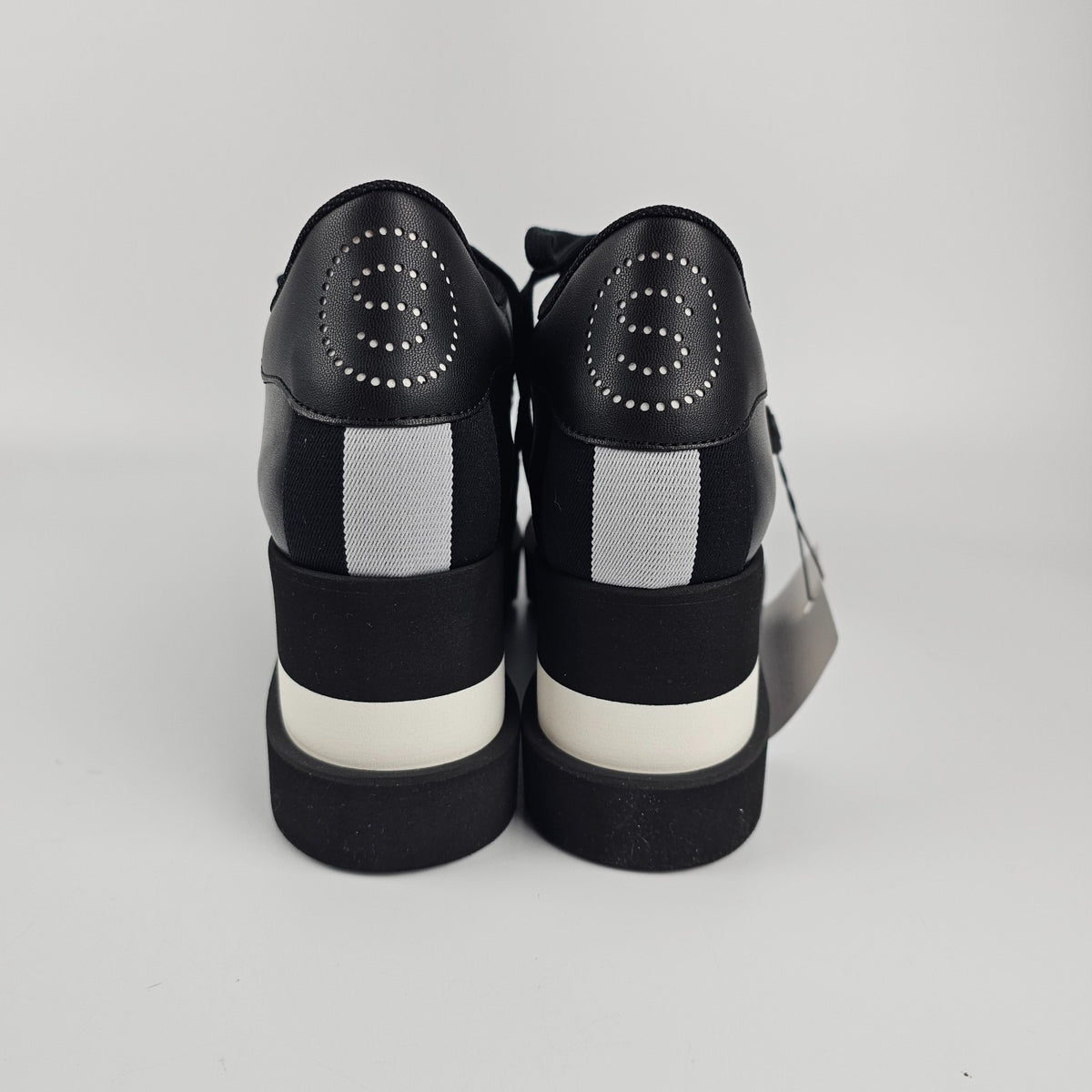STELLA MCCARTNEY Elyse Black Sneakers New