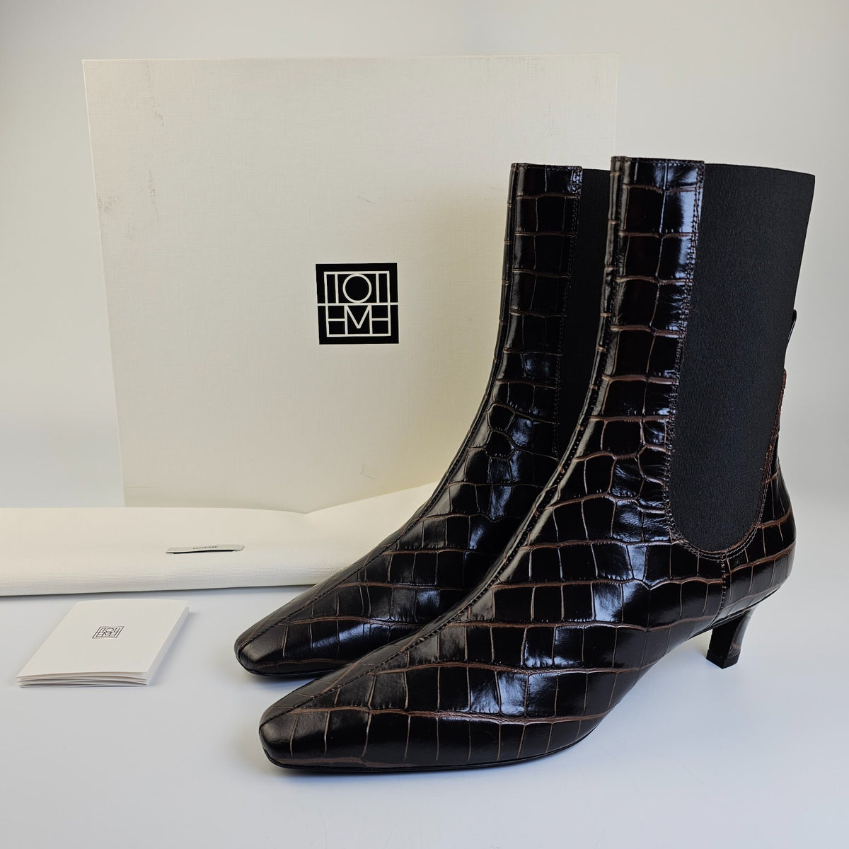 TOTEME Croco-Embossed $830 Dark Brown 50mm Mid Heel Boots New And Authentic