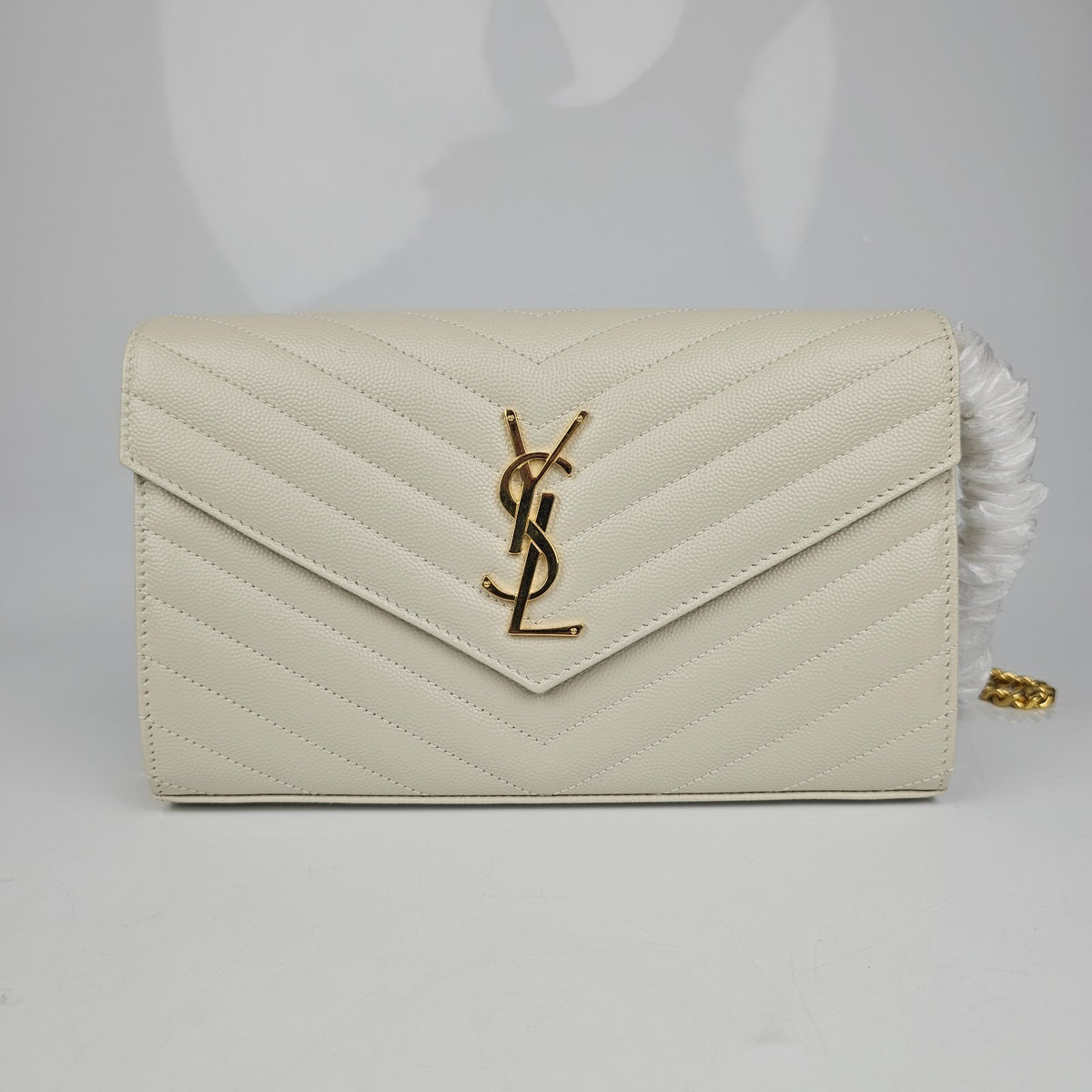 SAINT LAURENT Cassandre Classic $1690 Blanc Vintage Leather Chain Wallet New