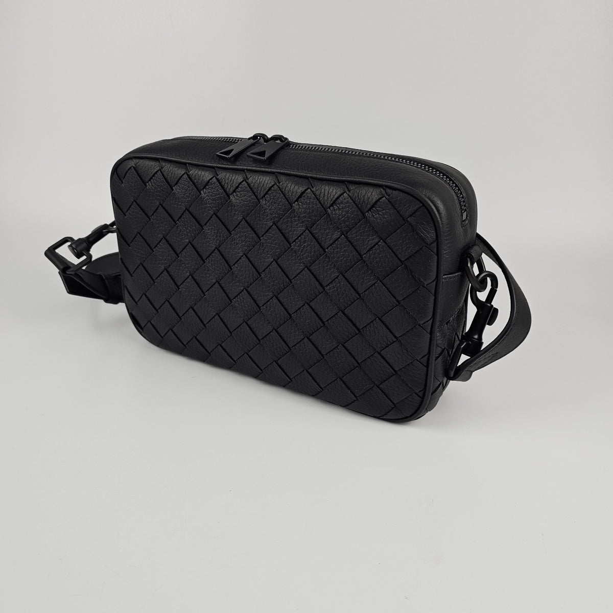 BOTTEGA VENETA $3200 Black Small Intrecciato Camera Bag New & Authentic