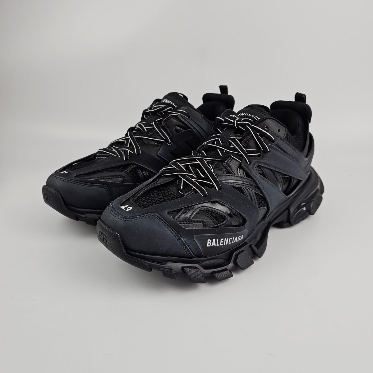 BALENCIAGA Track $1150 Men's Black Sneakers New & Authentic