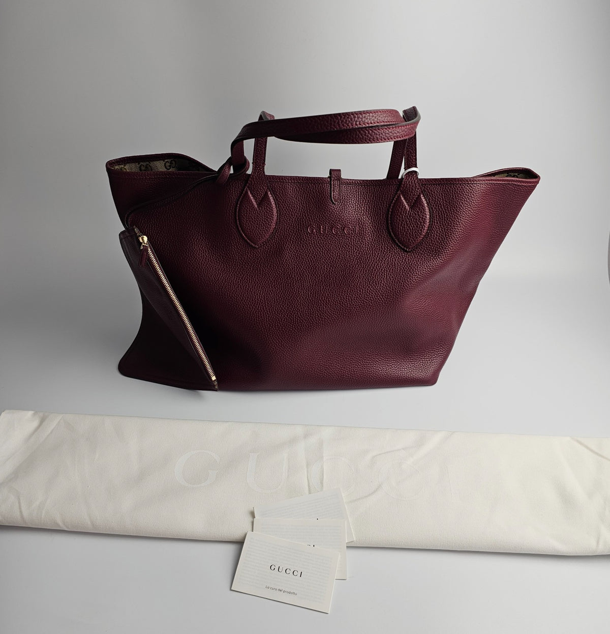 GUCCI Totissima Large $2800 Rosso Ancora Red Leather Tote Bag New & Authentic