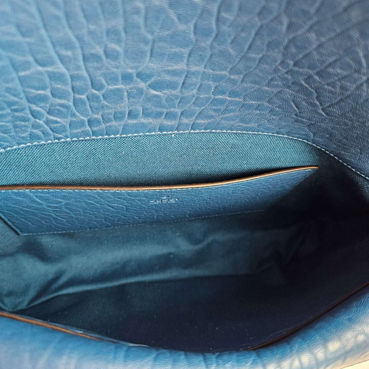 GUCCI $4600 Cobalt Blue GG Leather Large With Chain Shoulder Bag New & Authentic