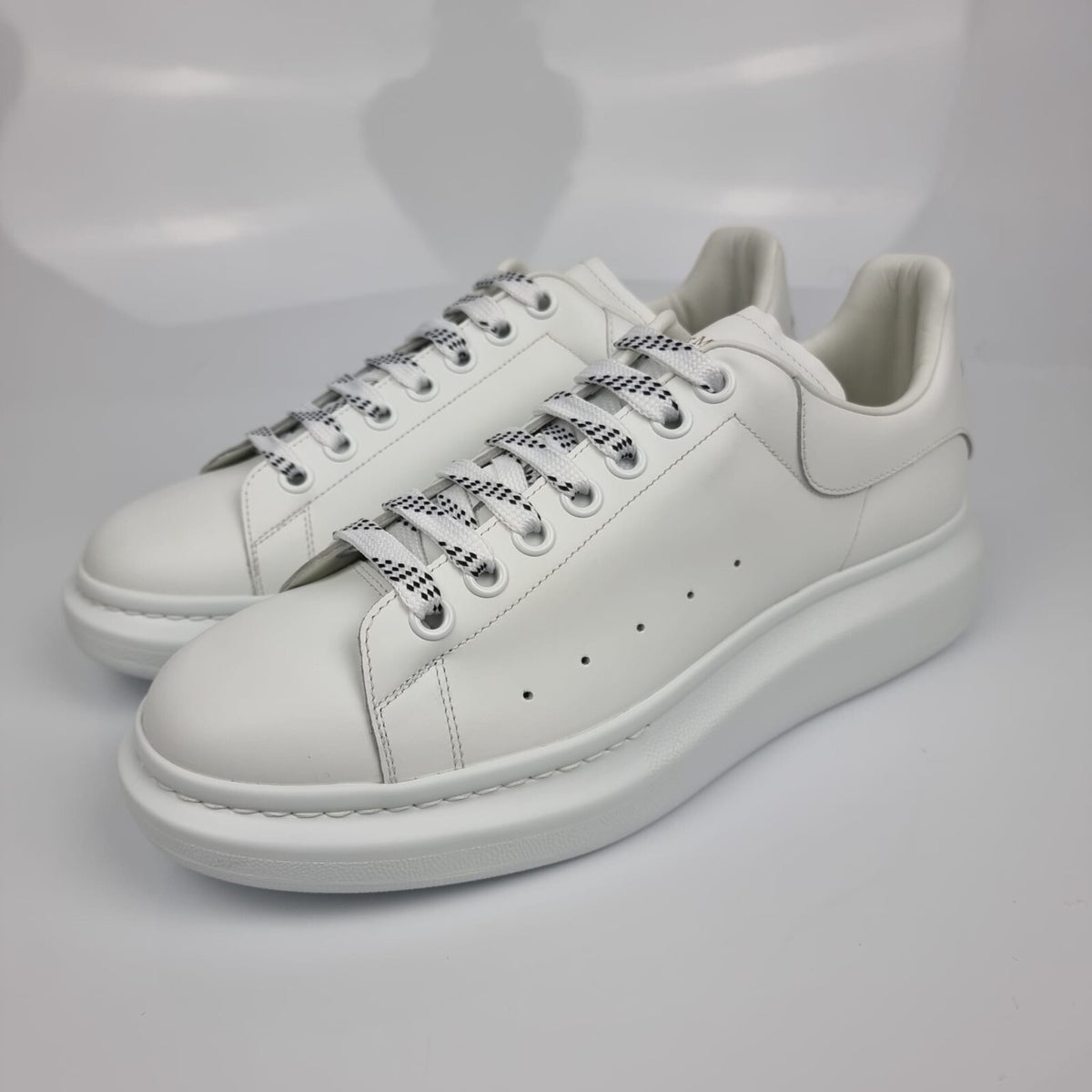 ALEXANDER MCQUEEN Larry Oversized White Leather Sneakers New Size 39 US 6