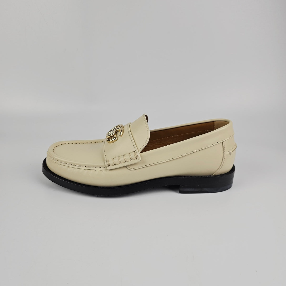 GUCCI Double G $1090 Women's White Leather Loafers New & Authentic