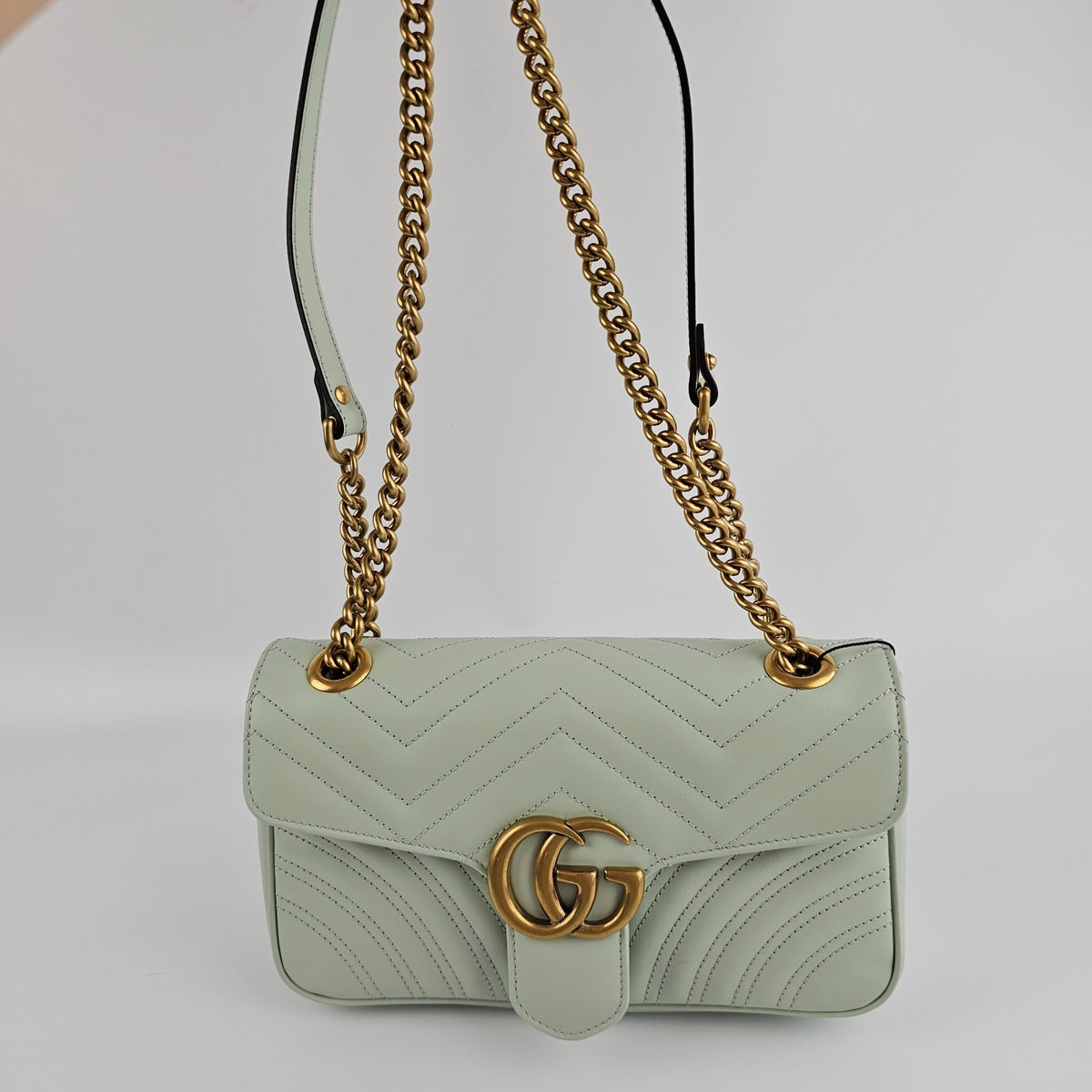 Gucci Marmont Medium GG $2850 Pale Green Leather Shoulder Bag New And Authentic