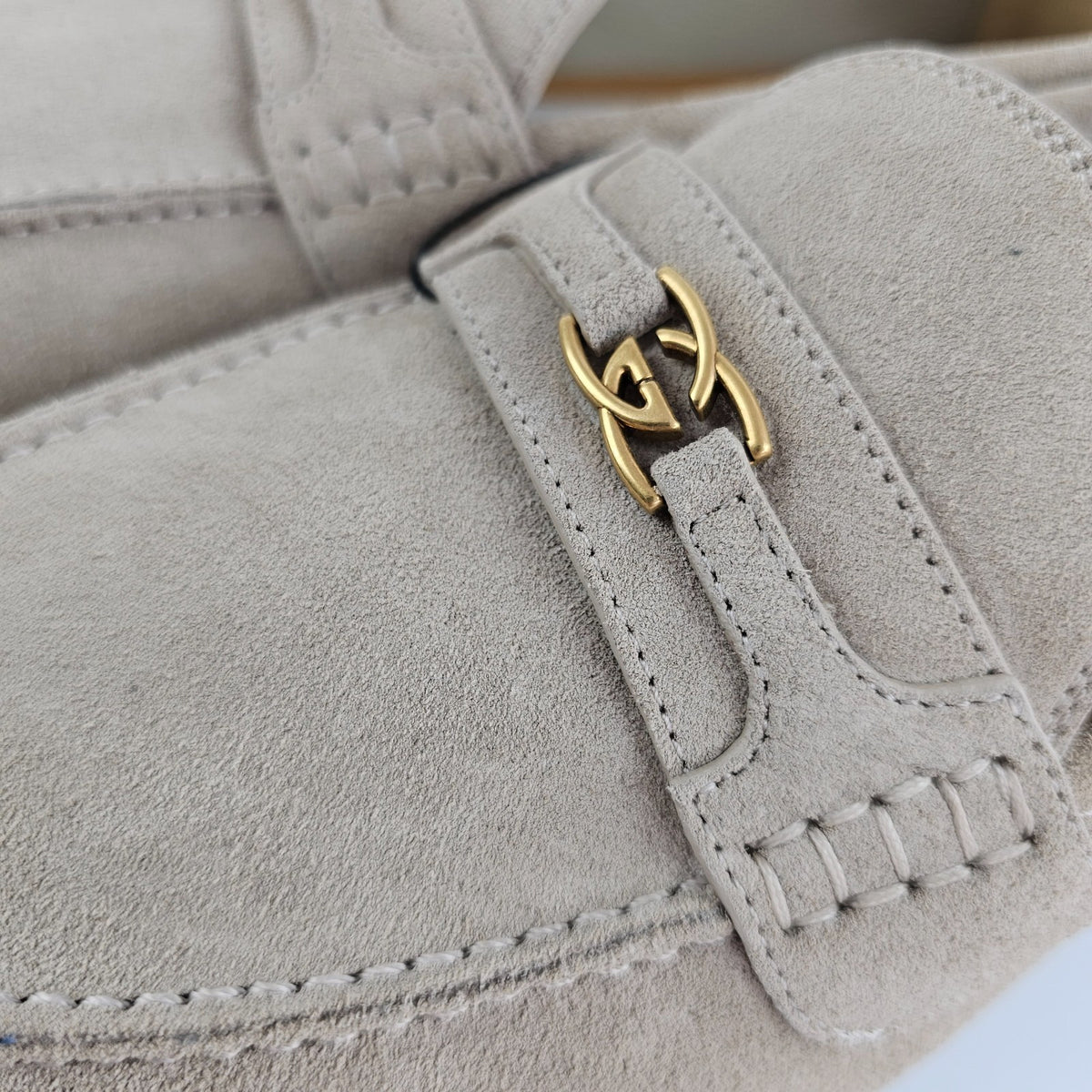 GUCCI San Andres Men's Oatmeal Suede Loafers New & Authentic