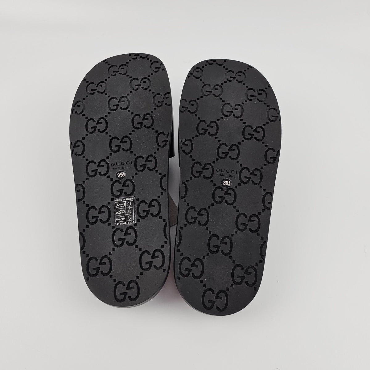 GUCCI Interlocking G $920 Black Leather Sandals New & Authentic