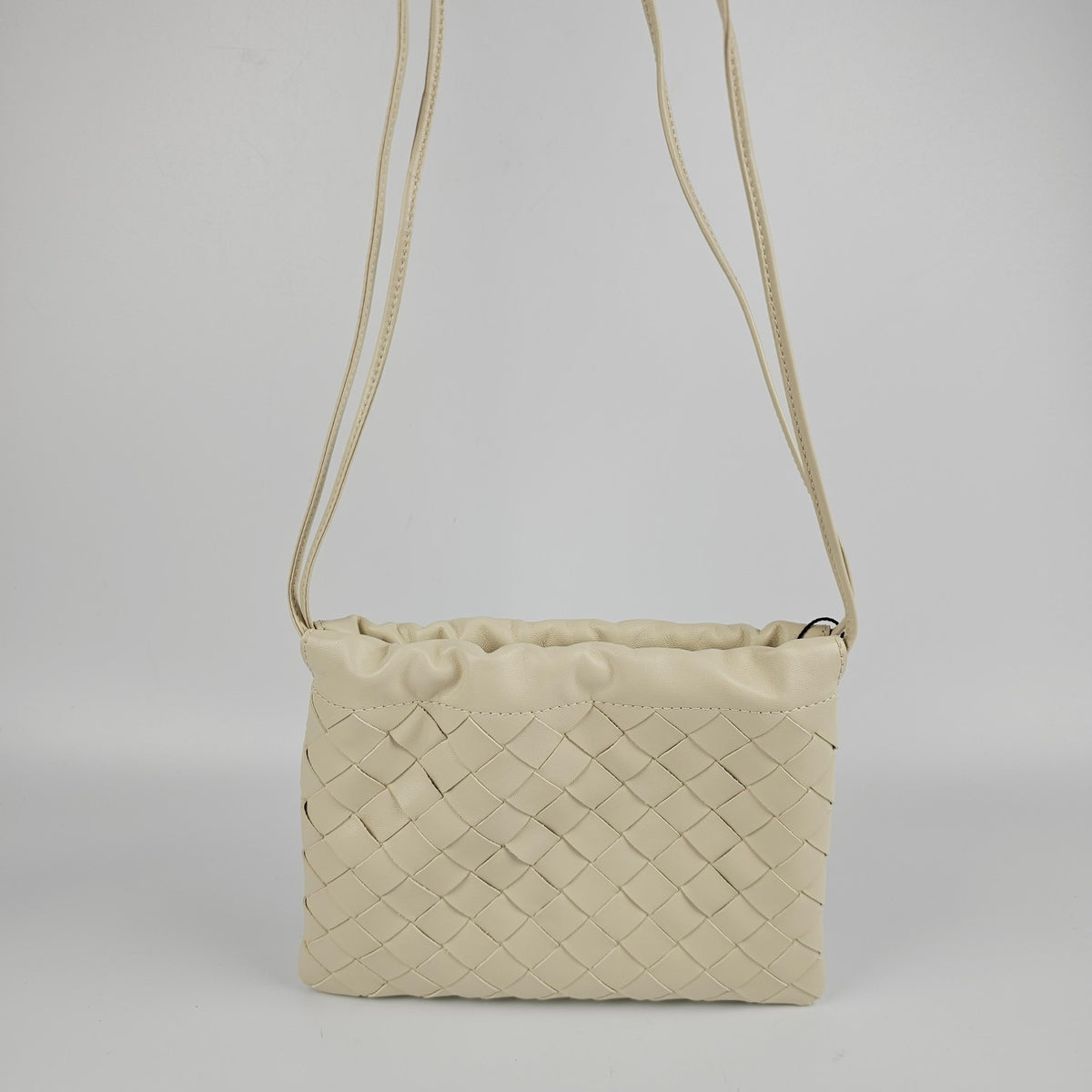 BOTTEGA VENETA Dustbag Small $1850 Sea Salt Leather Shoulder Bag New