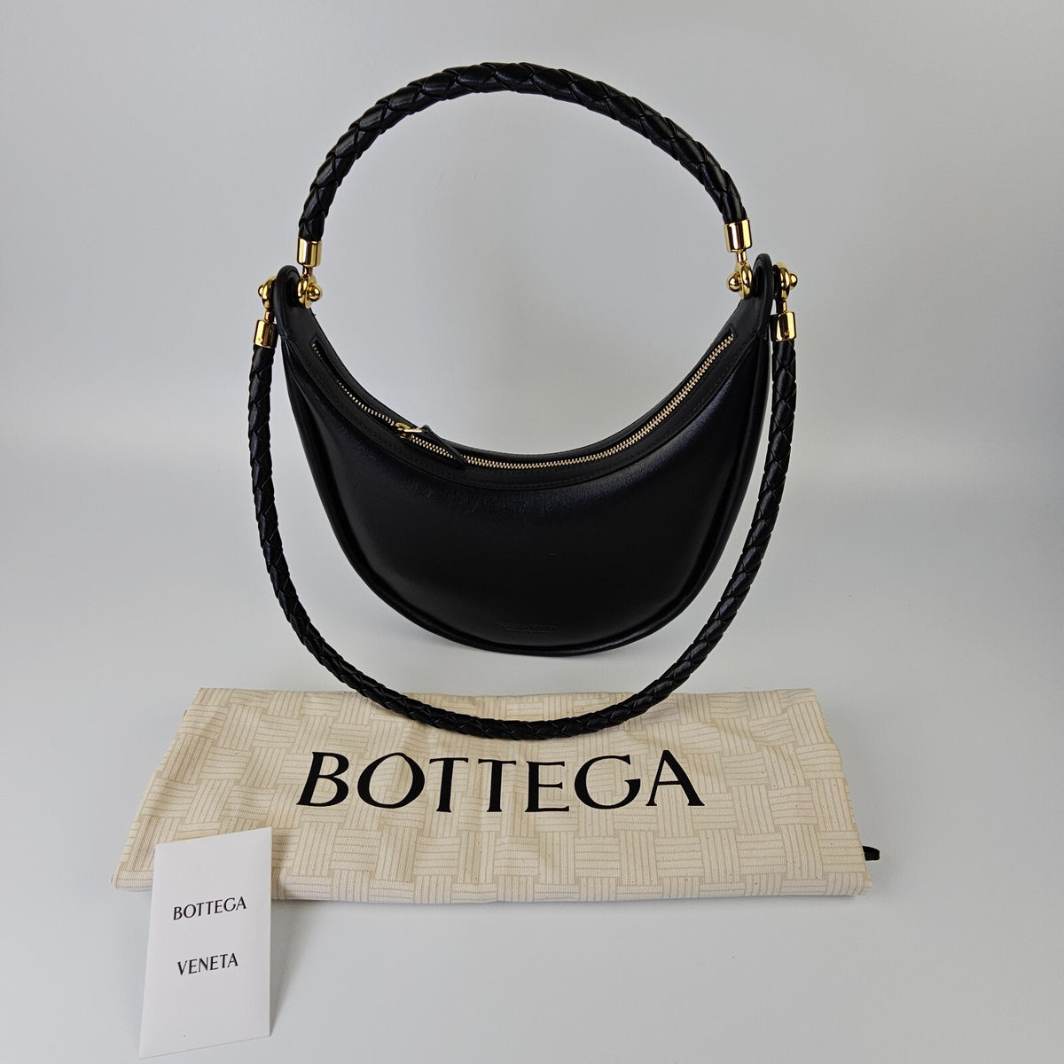 Bottega Veneta Hula Hoop $2950 Black Smooth Leather Shoulder Bag New/Authentic
