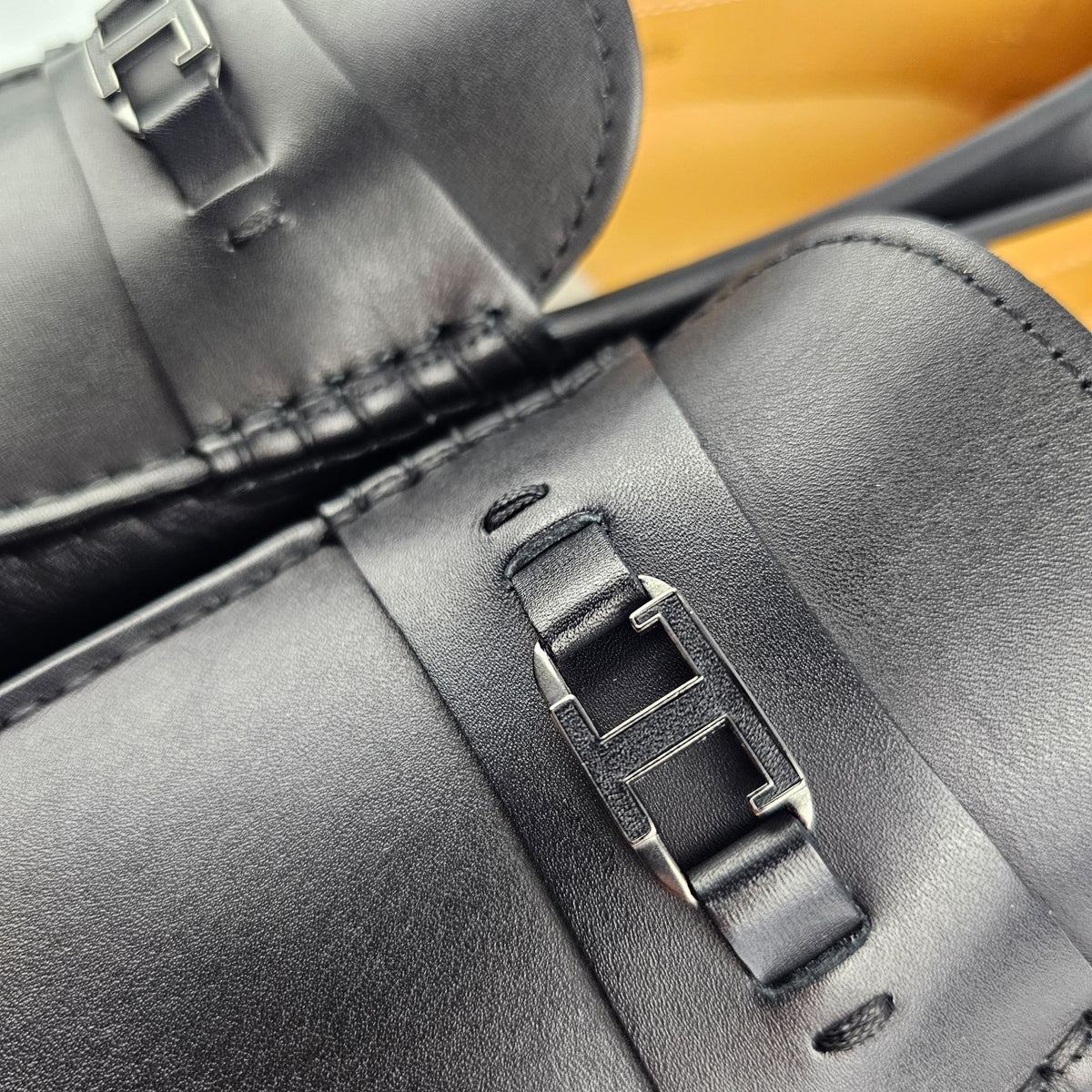 TOD'S City Gommino Black Loafers New & Authentic