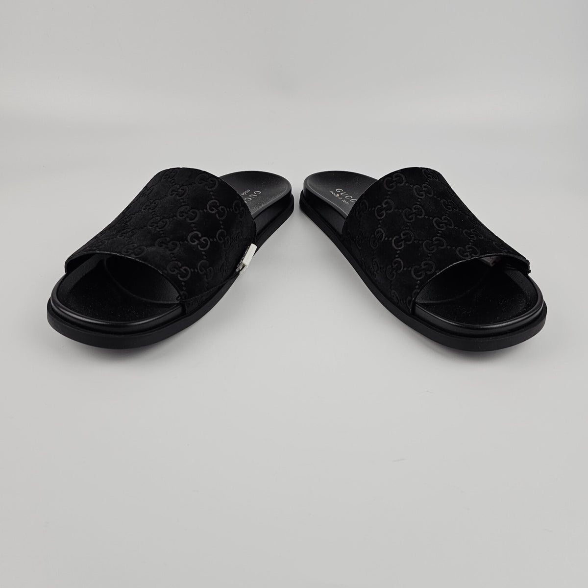 GUCCI $790 Men's Black GG Suede Slide Sandals New & Authentic