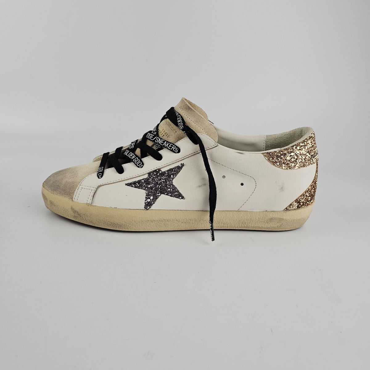 GOLDEN GOOSE Super Star Women's White/Gold Sneakers New & Authentic
