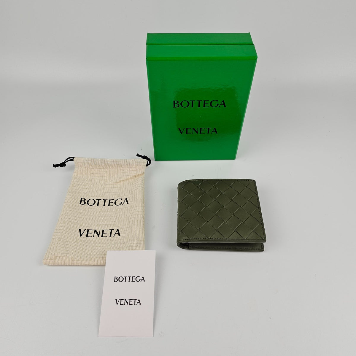 BOTTEGA VENETA Intrecciato $690 Green Bi-Fold Wallet New & Authentic