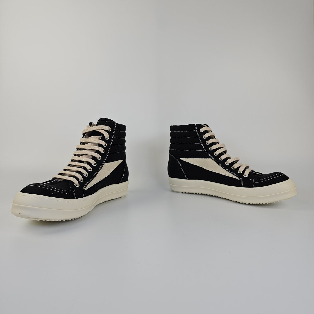 RICK OWENS DRKSHDW Vintage Black Canvas High Top Sneakers New Size 40 US 7