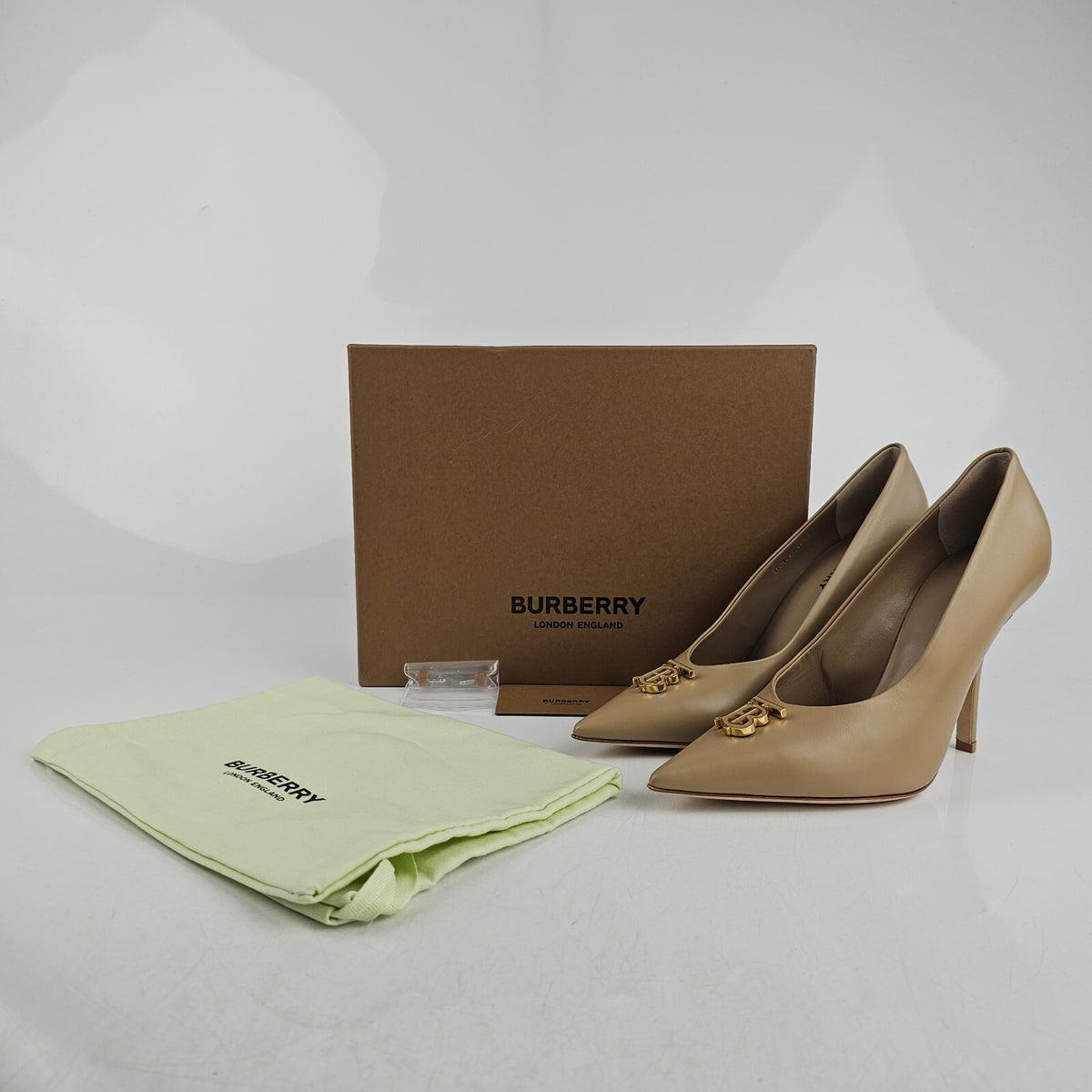 BURBERRY Ezra 100mm Nude Leather Pumps Size 40 US 10