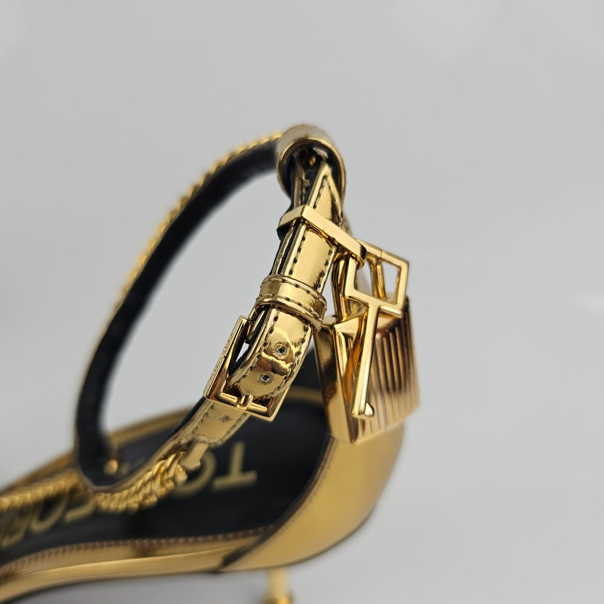TOM FORD Padlock 55mm Gold Leather Sandals New Size 41 US 11