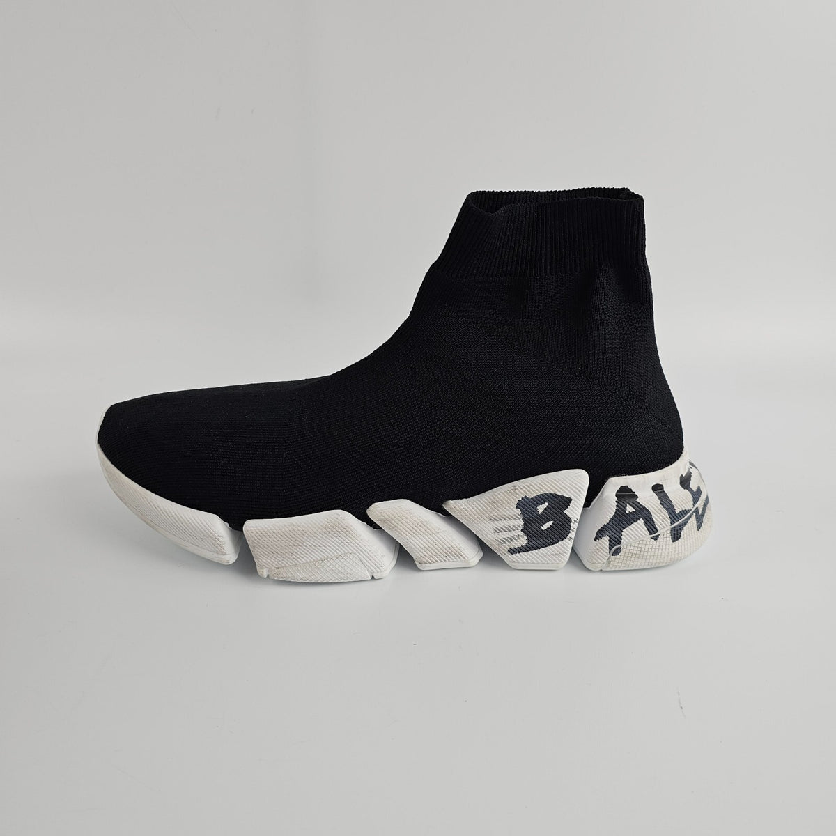 BALENCIAGA Speed 2.0 Graffiti Men's Black And White Sneakers New Size 43 US 10